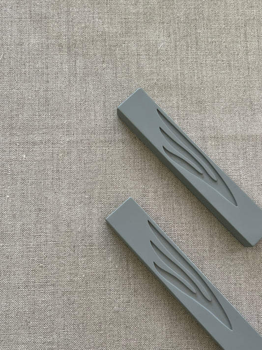 מזוזת בטון 12 סמ בצבע בטון